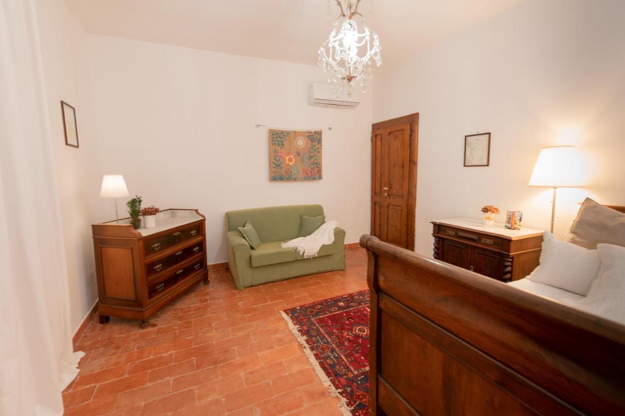Agriturismo Borgo Di Campagna Il Tesoro Torre Alfina Exterior foto